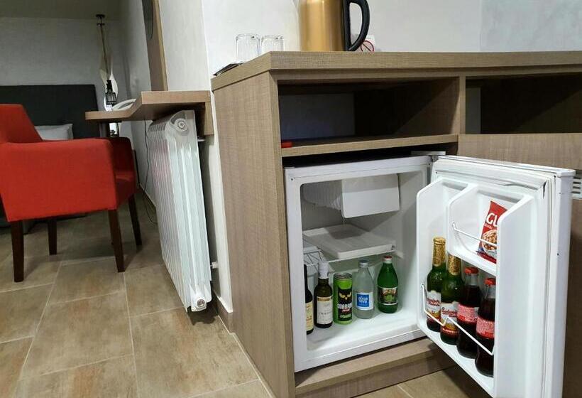 غرفة قياسية, Fontana