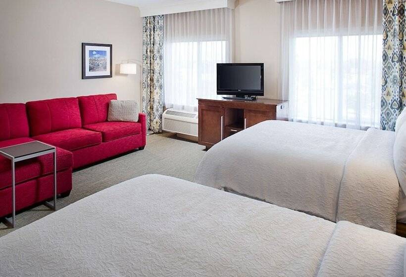 标准工作室, Hampton Inn & Suites Palmdale