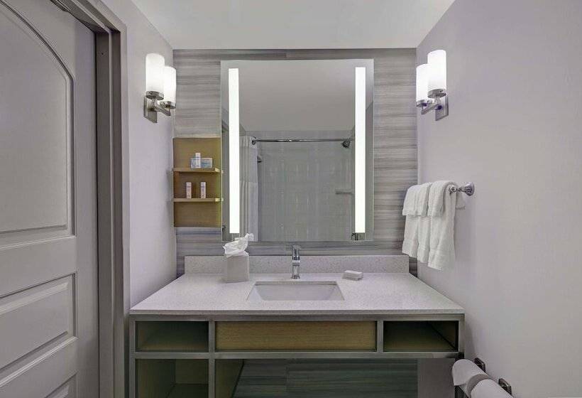 جناح, Hilton Garden Inn Hamilton