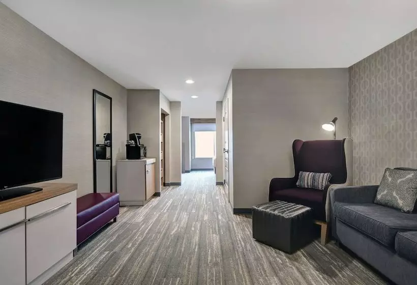 スイート, Hilton Garden Inn Hamilton