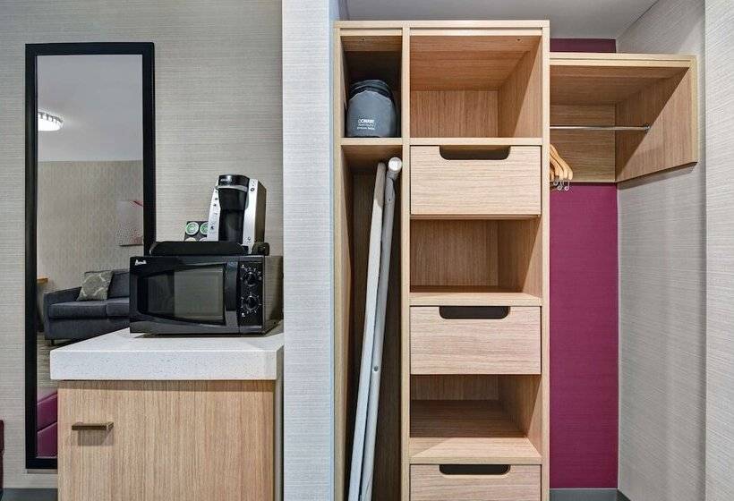 جناح, Hilton Garden Inn Hamilton