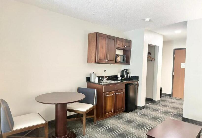 이그제큐티브 스위트 킹침대, Holiday Inn Express And Suites Meriden, An Ihg