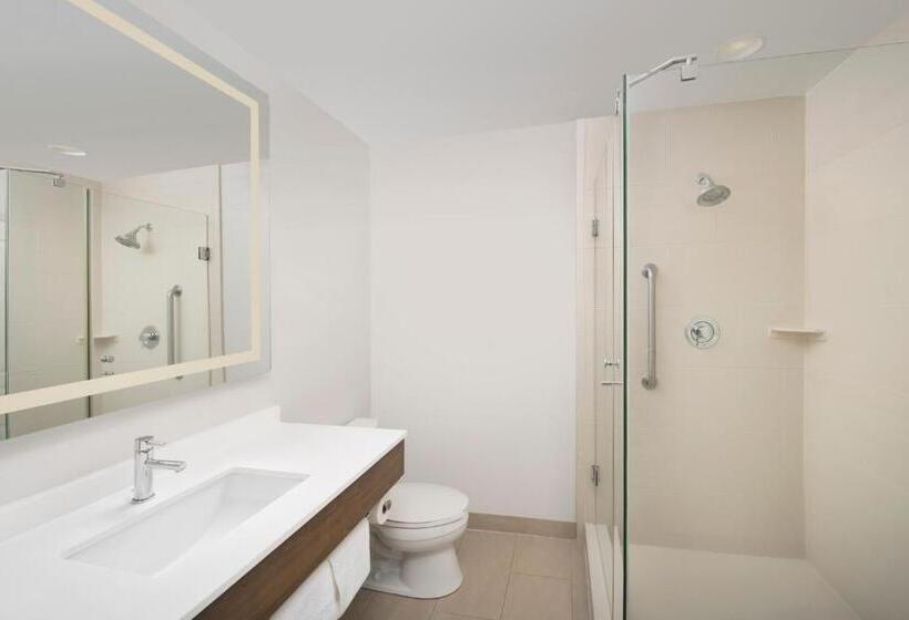 חדר סטנדרט עם מיטת קינג, Holiday Inn Express Jacksonville Beach, An Ihg