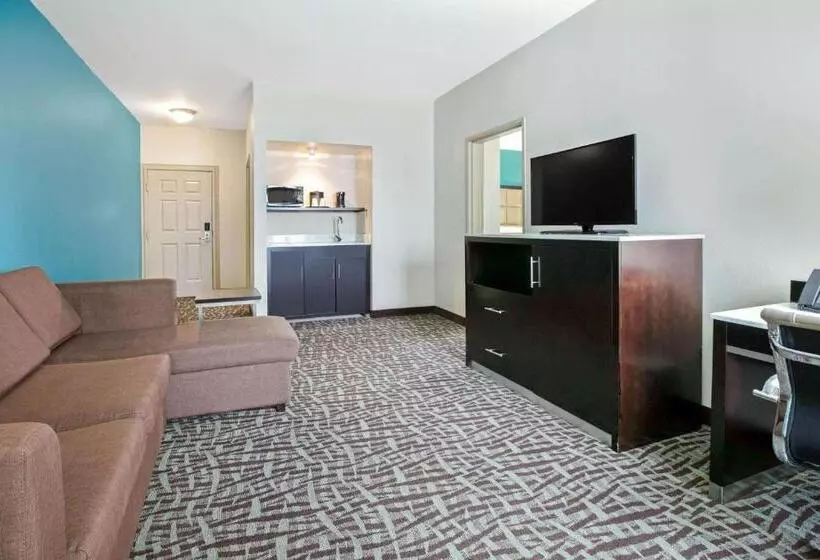 スイート, La Quinta Inn & Suites By Wyndham Paris