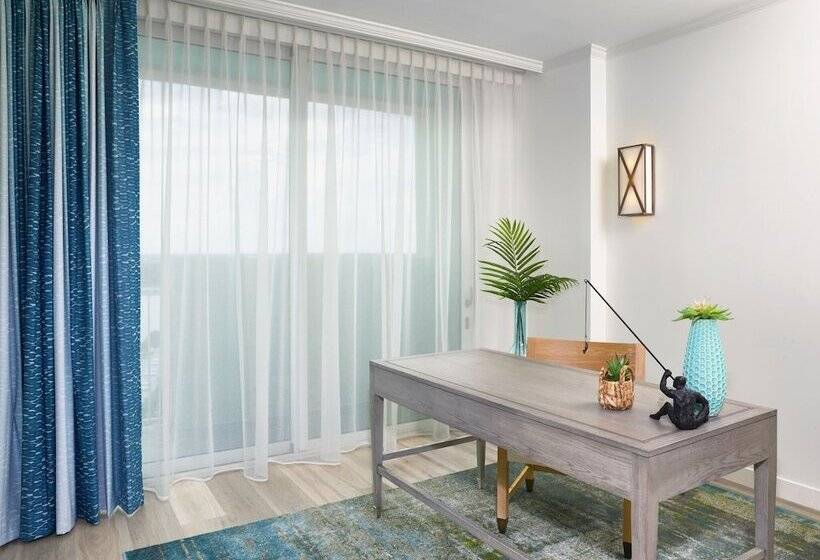 프레지덴셜 스위트, Margaritaville Lake Resort, Lake Conroe