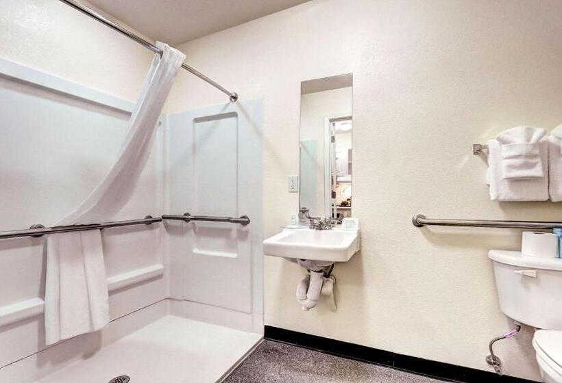 장애인을 위한 스위트, Suburban Studios Westminster Denver North