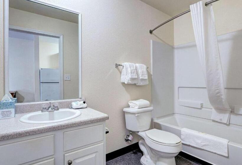 غرفة قياسية, Suburban Studios Westminster Denver North