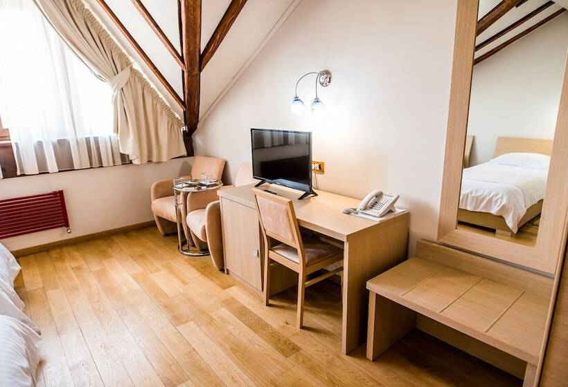 Номер Стандарт Адаптированный для Инвалидов, Sunny Hill