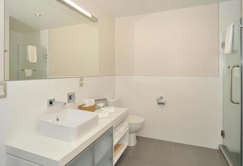 高级套房, Wai Ora Lakeside Spa Resort