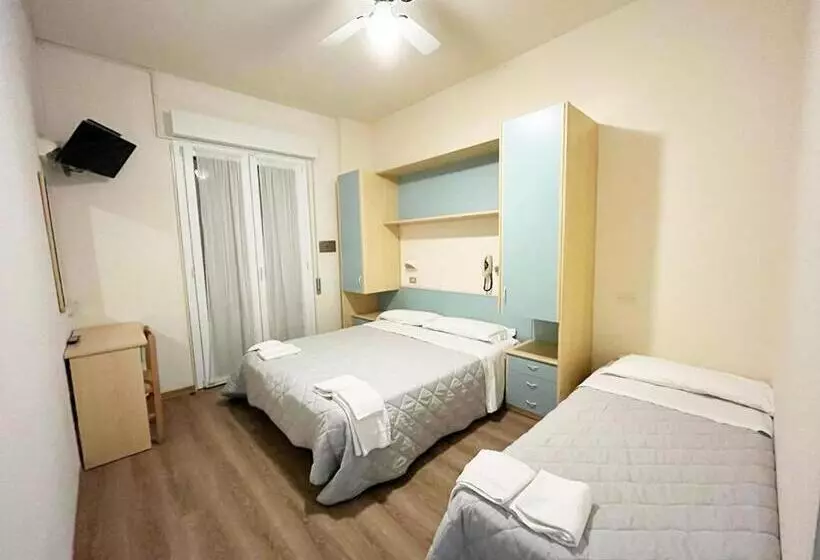 スタンダードトリプルルーム, Vmbabyhotel & Residence Parador