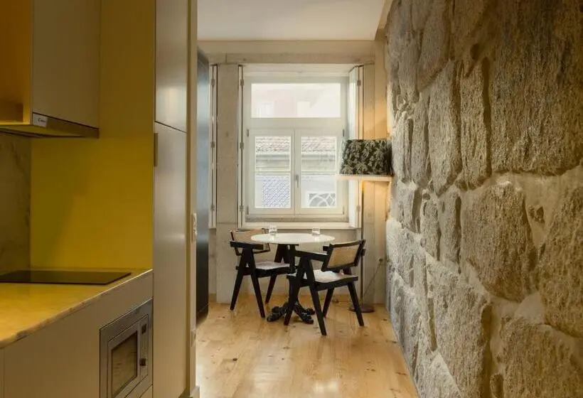 استودیوی استاندارد, Líbere Porto Laranjais