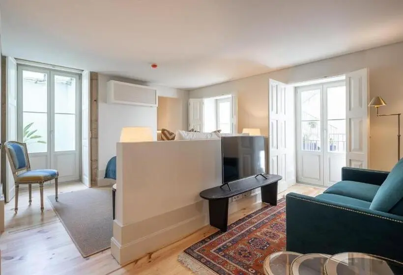 استودیوی استاندارد, Líbere Porto Laranjais