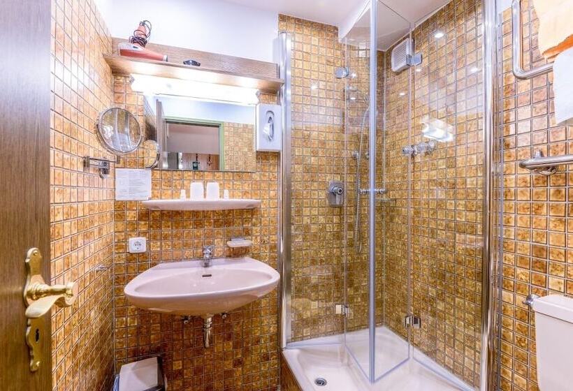 غرفة سوبيريور مزودة بشرفة, Alpenhotel Denninglehen
