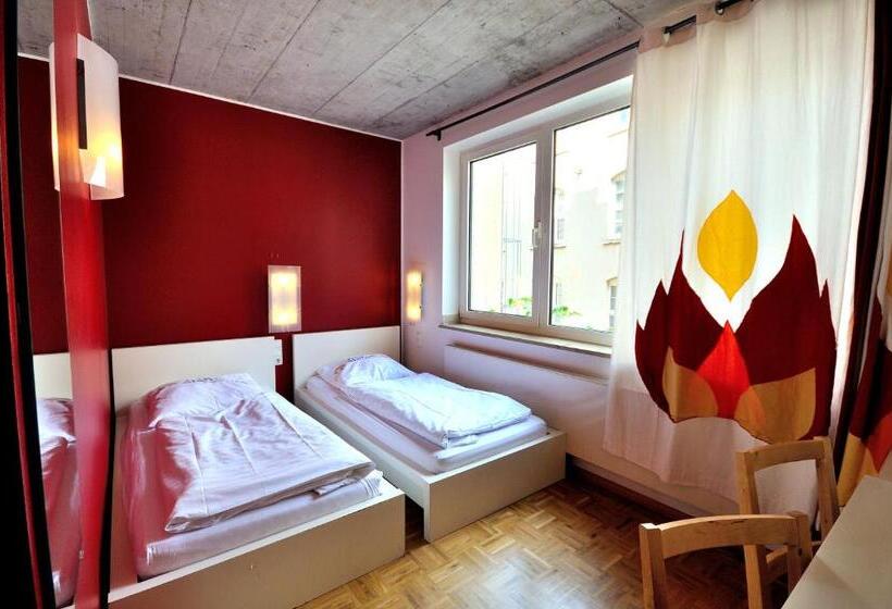 اتاق عادی, Five Elements Hostel Frankfurt