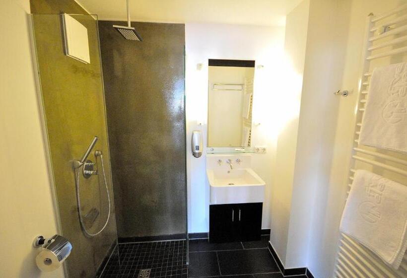 غرفة قياسية فردية, Five Elements Hostel Frankfurt