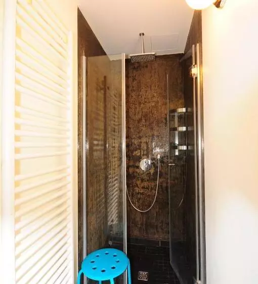 ベーシックトリプルルーム, Five Elements Hostel Frankfurt