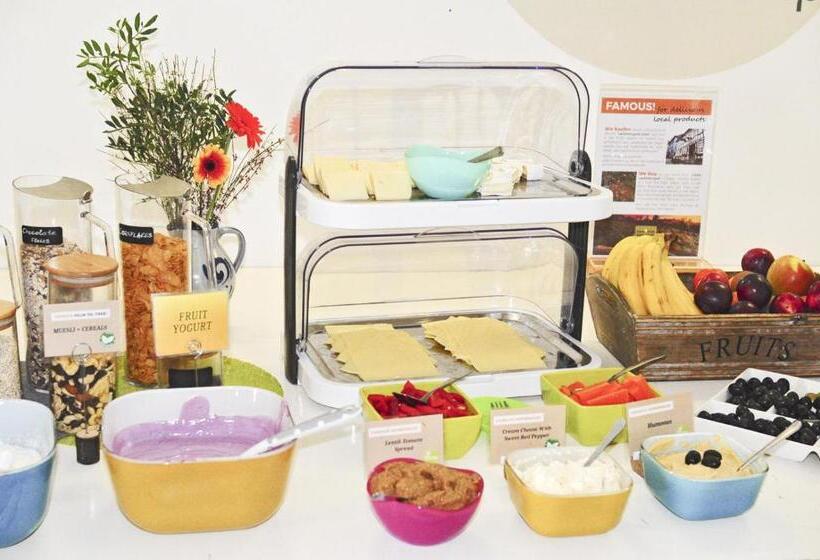 غرفة أساسية ثلاثية, Five Elements Hostel Frankfurt