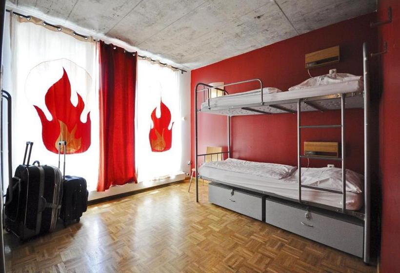 غرفة كلاسيكية رباعية, Five Elements Hostel Frankfurt