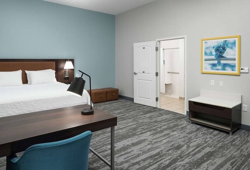 Люкс Адаптированный для Инвалидов, Hampton Inn & Suites Panama City Beach Pier Park Area