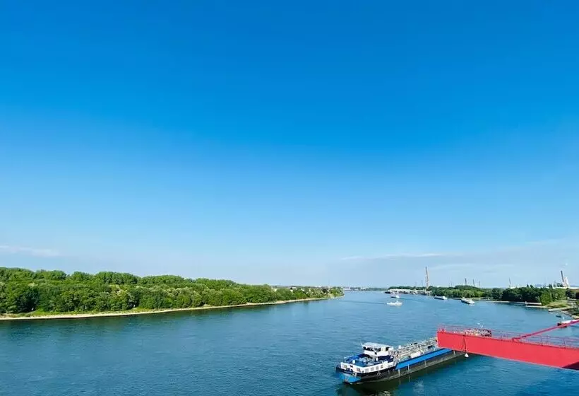 ファミリースイートの2ベッドルーム, Am Rhein