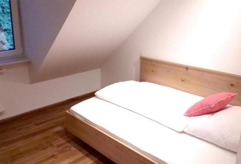 غرفة كومفورت فردية, Burgmeier