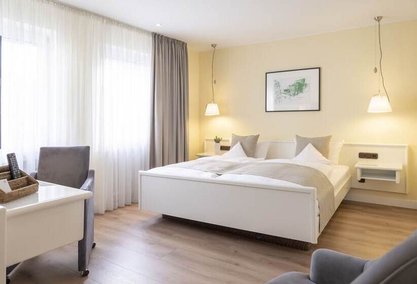 اتاق کلاسیک, Deutscher Hof