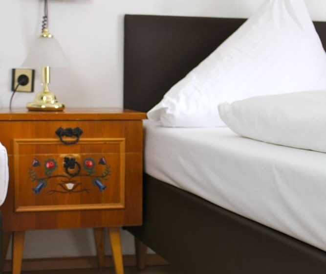 غرفة قياسية ثلاثية, Gasthof ölberg