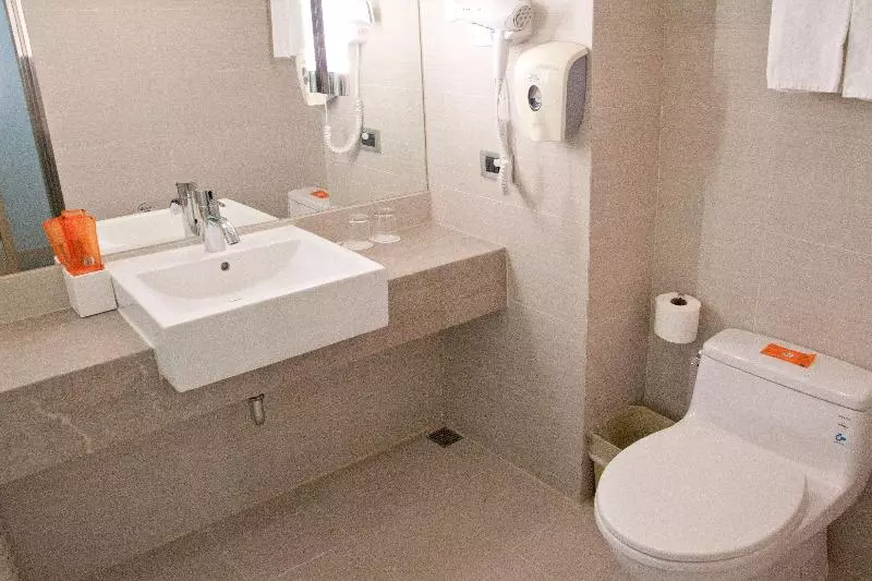 اتاق استاندارد, Holiday Inn Express Taoyuan, An Ihg