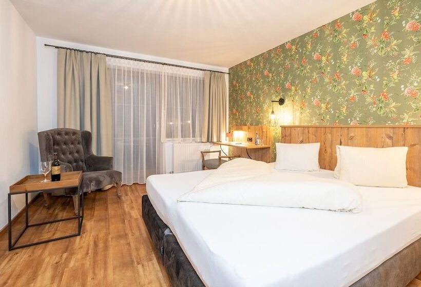 غرفة رومانسية, Krone Tirol