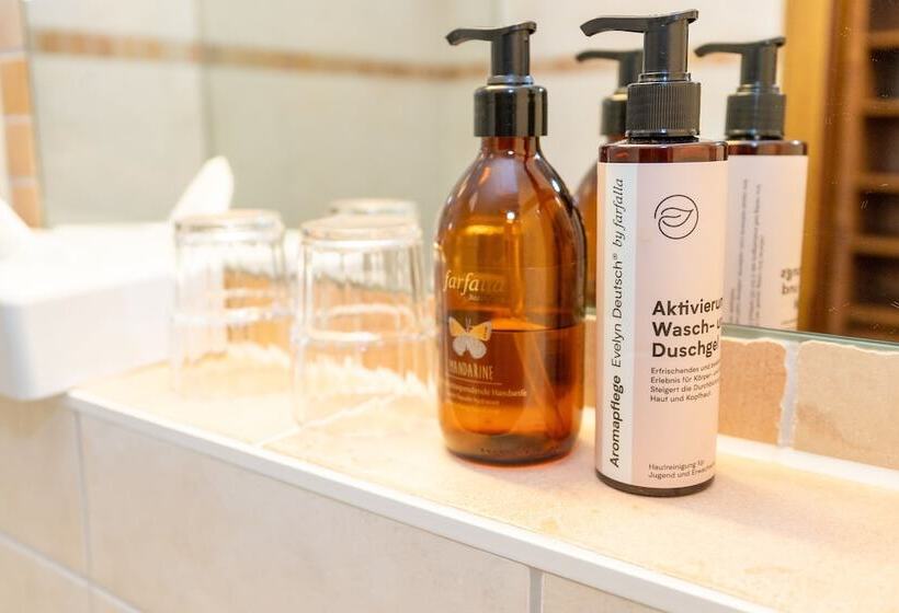 غرفة عائلية, Krone Tirol