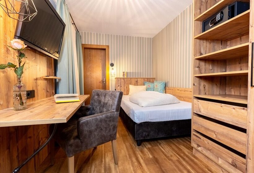 غرفة قياسية فردية, Krone Tirol