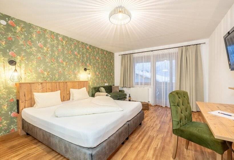 غرفة رومانسية, Krone Tirol