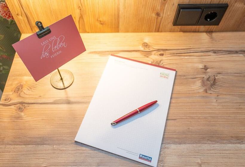 غرفة عائلية, Krone Tirol