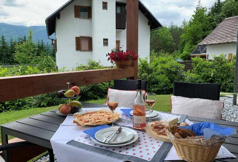 带1个卧室的带阳台的公寓, Pension & Apartments Waldkrieber