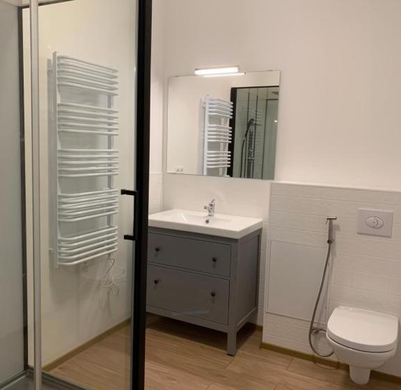 Апартаменты 1 Спальня с Балконом, Pension & Apartments Waldkrieber