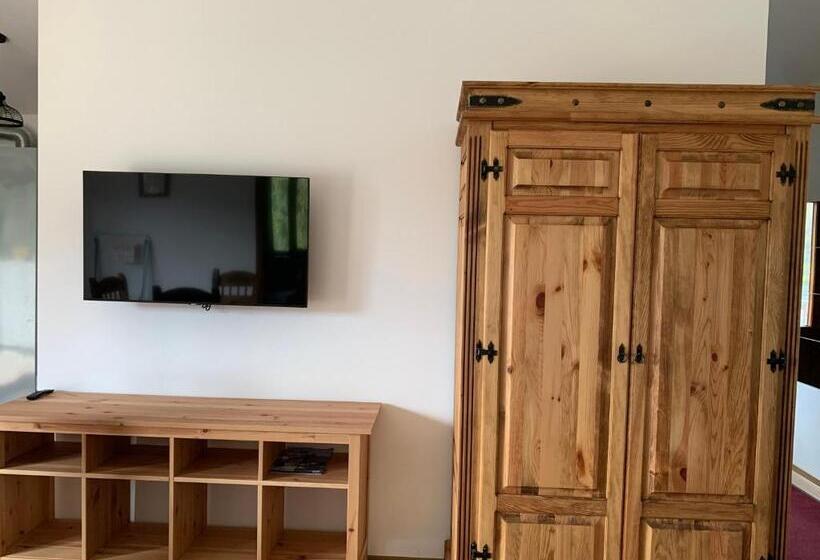 Апартаменты 1 Спальня с Балконом, Pension & Apartments Waldkrieber