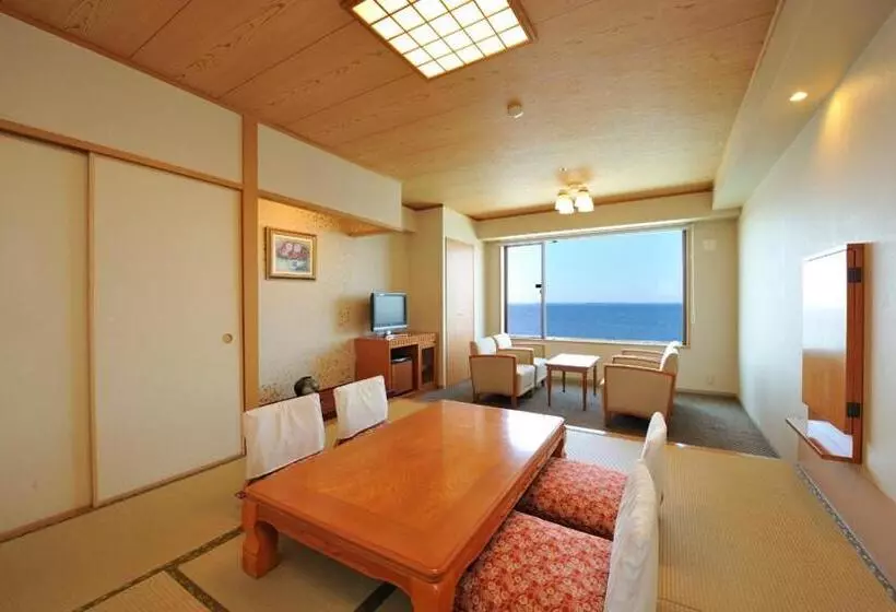 デラックスファミリールーム, Ryugujo Spa Hotel Mikazuki Fujimitei