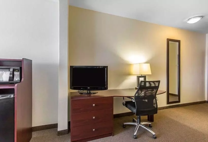 سوئیت برای معلولان, Sleep Inn & Suites Bush Intercontinental  Iah East