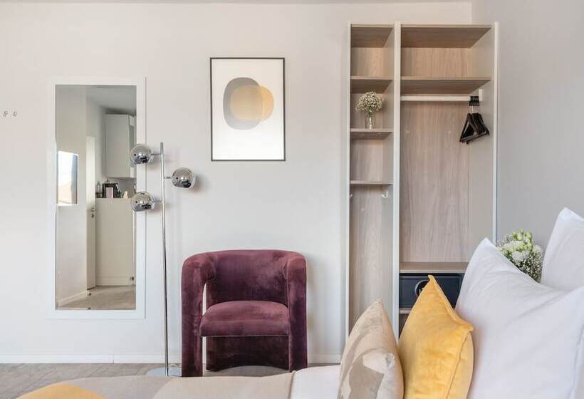 استودیوی لوکس, Numa I Oben Apartments