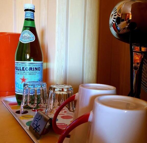 Quarto Estandar Banheiro Compartilhado, Stayincologne