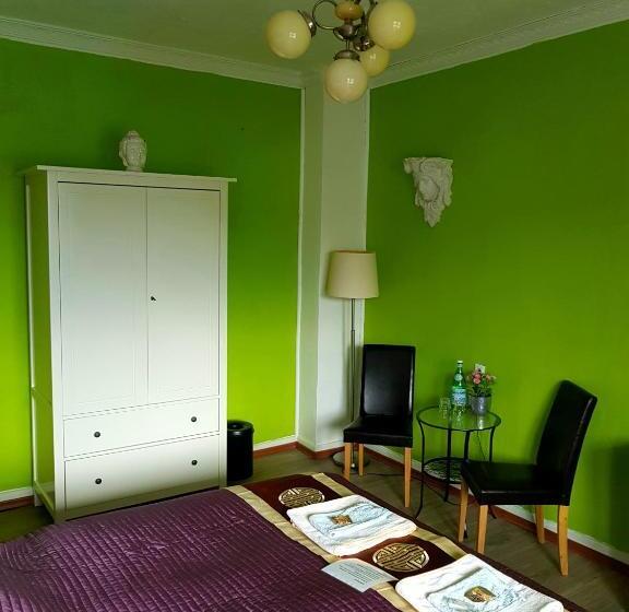 غرفة قياسية حمام مشترك, Stayincologne