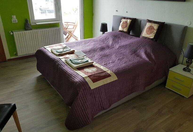Quarto Economy, Stayincologne