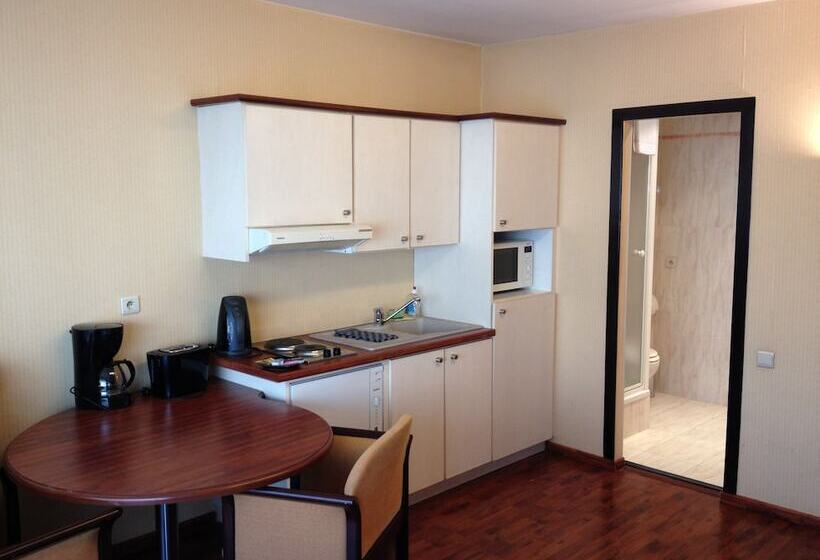 Standaard Studio, B Aparthotel Montgomery