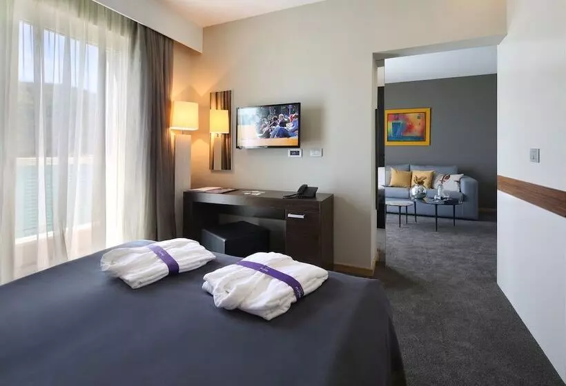 オーシャンビュースイート, Boutique Hotel Adoral
