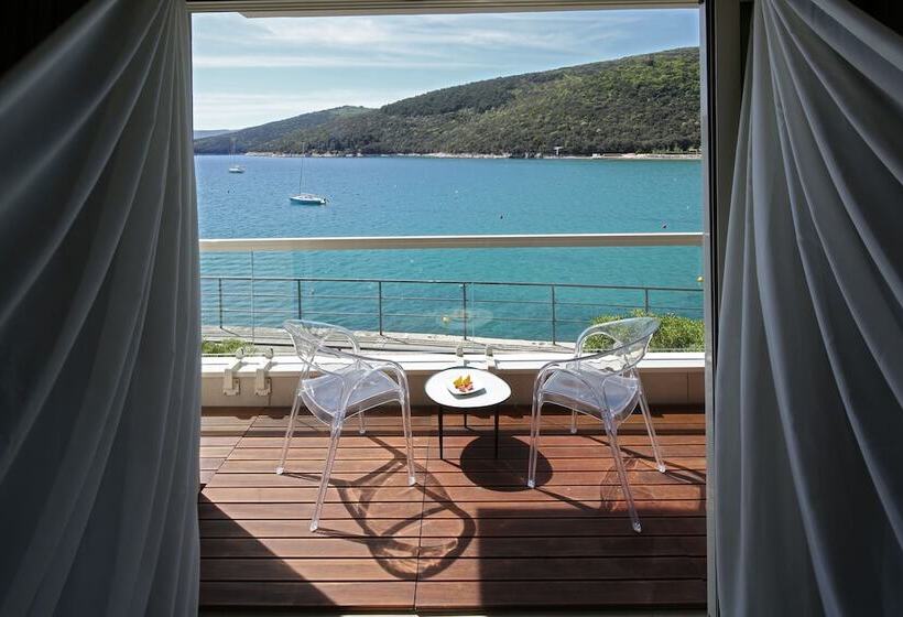 Люкс Вид на Море, Boutique Hotel Adoral