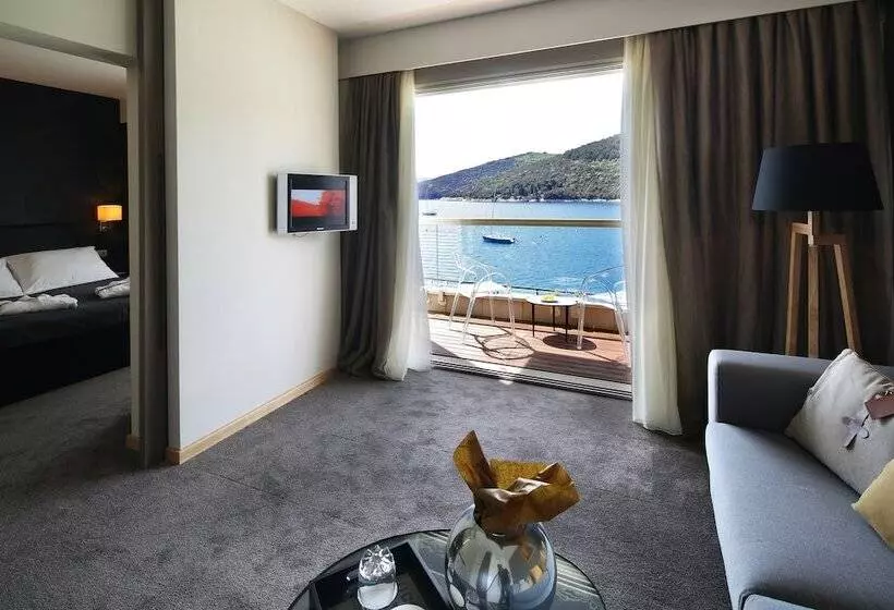 オーシャンビュースイート, Boutique Hotel Adoral