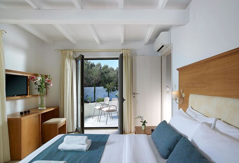 Люкс 2 Спальни, Coriva Beach Hotel & Bungalows