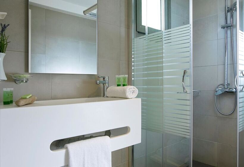 Трехместный Номер Deluxe Вид на Сад, Coriva Beach Hotel & Bungalows