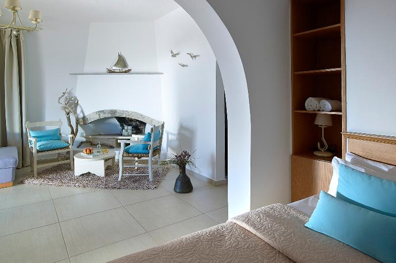 Люкс 2 Спальни, Coriva Beach Hotel & Bungalows