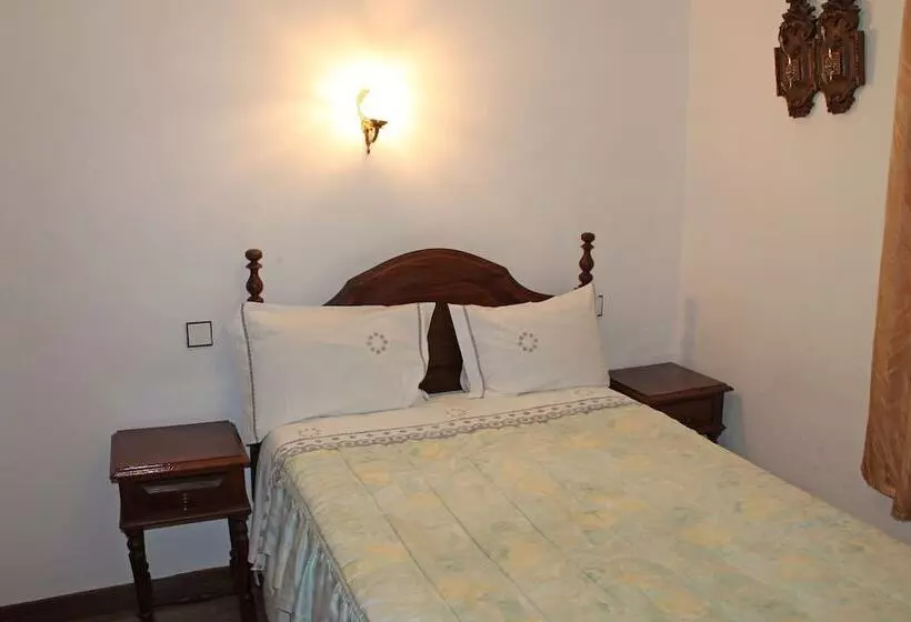 اتاق استاندارد سه نفره, Franca
